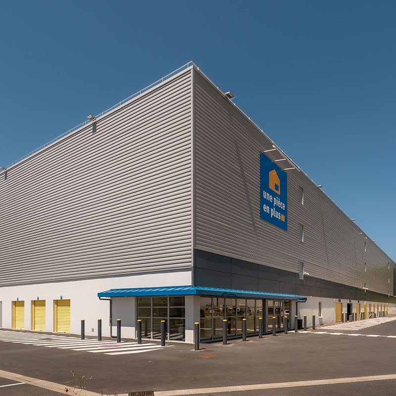 Fleury-Mérogis store