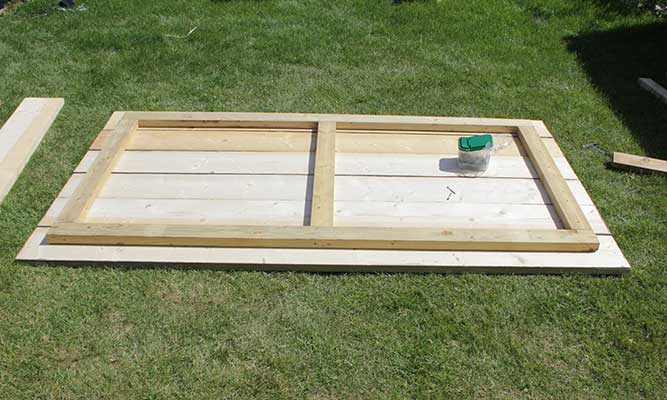 Scaffold-Board-Outdoor-Table-DIY-Project-by-Cassie-Fairy-Step-6-(1).jpg