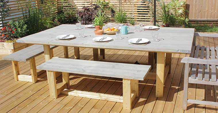 Fabriquer une table d'extérieur avec des planches